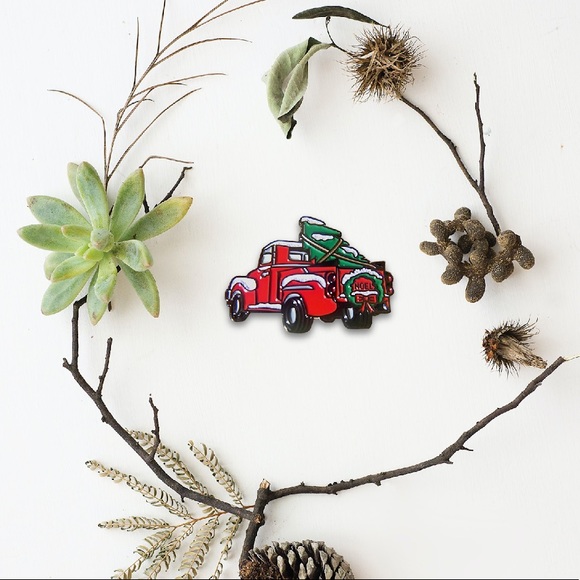 NEW Red Truck Christmas Tree Noel Enamel Pin - Picture 4 of 11